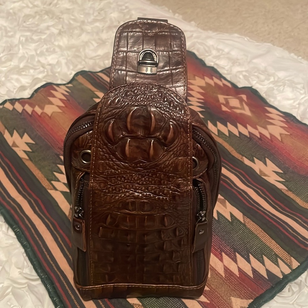 Crocodile Pattern Sling Chest Bag - image 1